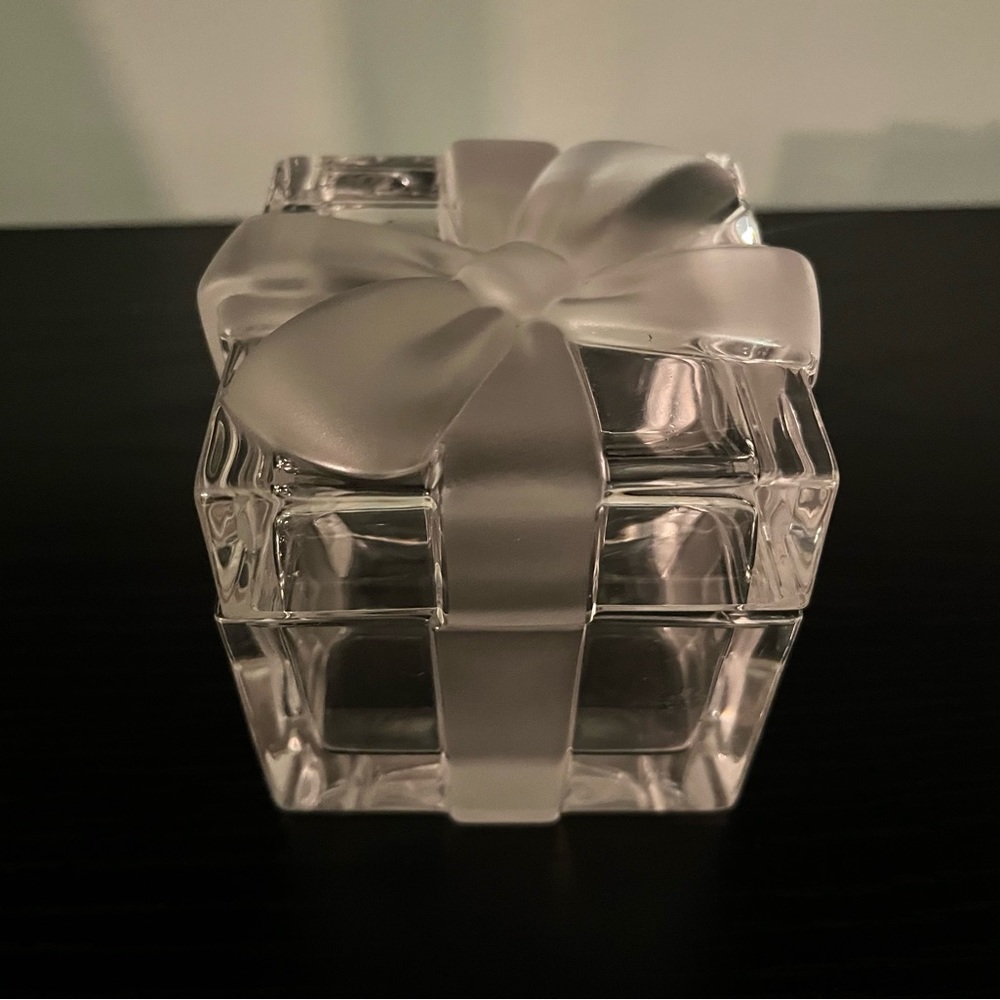 Tiffany & Co. Crystal Present Trinket Box